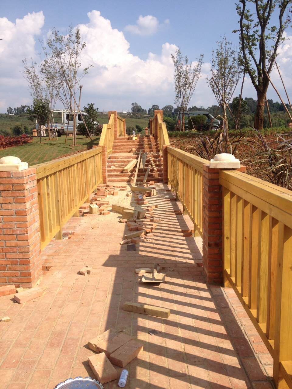 友情漆結(jié)緣云南東風韻